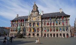 Антверпенская ратуша