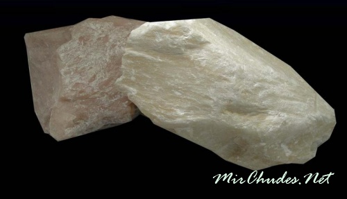 Тальк - самый мягкий минерал на Земле.