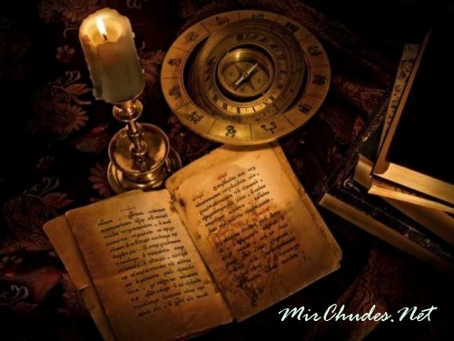 Гримуар (фр. grimoire) — книга магических процедур и заклинаний для вызова духов (демонов), или содержащая колдовские ритуалы.