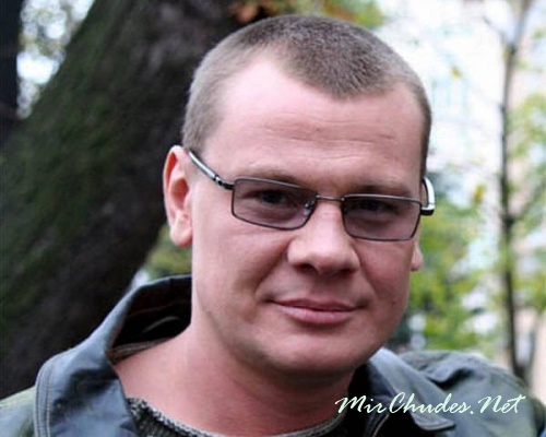 «В ПРИНЦИПЕ Я НЕ ВЕСЕЛЫЙ ЧЕЛОВЕК, - говорил о себе Владислав. - Больше вещь в себе. И при легкой возбудимости я все же достаточно спокойный, сосредоточенный человек».