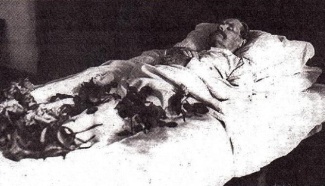 Максим Горький на смертном одре.