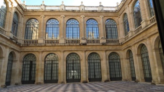 Внутренний двор Архива Индий