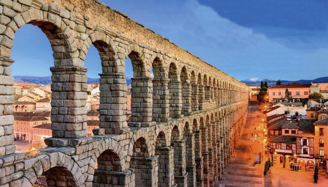 Акведук в Сеговии
